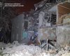 РФ обстреляла Запорожье баллистикой: есть погибший, ранен 2-месячный младенец (фото, видео)