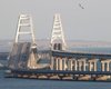 "Пробивают проход": Крымский мост атакуют морские дроны, – роспаблики