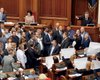 Раде волю! Почему украинский парламент у большинства граждан ассоциируется с цирком
