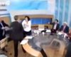 В Греции ультраправый политик избил женщину в ходе теледебатов