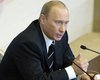 Путин попросил Отунбаеву воздержаться от насилия