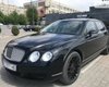 Во Львове за неправильную парковку забрали на штрафплощадку Bentley