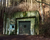 Застывший во времени среди леса: как выглядит изнутри заброшенный ядерный бункер (фото)