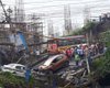 В Индии в час пик рухнул мост