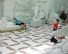 Прилег ради снимка: турист сломал статую в итальянском музее