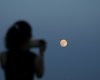 Над Украиной взойдет самое большое суперлуние 2025 года: когда его можно увидеть (видео)
