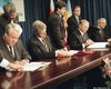Не стоит бумаги: BBC показало Будапештский меморандум с подписями гарантов безопасности (фото)