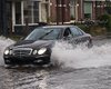 Як правильно їздити на автомобілі під час затоплень: корисні поради
