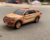 Кроссовер Ford Explorer воссоздали из дерева в мельчайших деталях (видео)