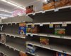 Полки опустели: в супермаркетах США дефицит продуктов и товаров (фото, видео)