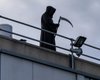 Нарядился в костюм Смерти и кричал чайкой: в Уэльсе мужчина всерьез напугал пациентов больницы