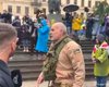 На митинге в Тбилиси избили добровольца ВСУ, который помогал освобождать Бучу (видео)