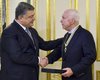 Порошенко предложил американским сенаторам посетить Донбасс