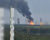 Три факели на хімзаводі: БпЛА вперше долетіли до Тобольська за 2000 км від України (відео)