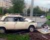 В Харькове автомобиль сбил коляску с ребенком на тротуаре