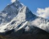 В Непале закрыли доступ на Эверест