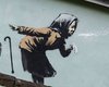 Граффити от Бэнкси с чихающей бабушкой увеличило стоимость дома в 15 раз