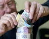 Учителя, медики и артисты: кому принадлежит одноразовая выплата в десять пенсий