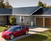 Tesla погоріла на "сонячних дахах". Незадоволені клієнти загрожують колективним позовом