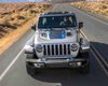 Бездорожье от розетки. В Европе дебютировал подзаряжаемый гибрид Jeep Wrangler (видео)