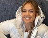 Дженнифер Лопес показала самый модный белый пуховик сезона
