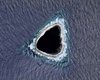 Блогер нашел на Google Maps черную дыру посреди Тихого океана (фото)