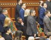 "Слуга народа" Бужанский отказался встать во время минуты молчания по погибшим на Майдане