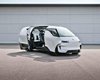 Porsche показала первый электрический минивэн с автопилотом и ассиметричным салоном