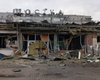 Кілька десятків "Шахедів": росіяни зруйнували залізничний вокзал у Шостці (фото)