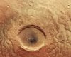 За нами следят. На Марсе нашли гигантский "глаз", размером с город (фото)
