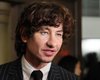 Травили из-за внешности: звезда сериала "Чернобыль" сделал подтяжку лица (фото)