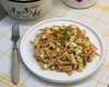 Очень легко и очень вкусно: рецепт салата с запеченной курицей
