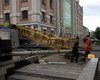 Прокуратура расследует падение крана на столичной улице