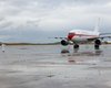 Видають пончо та маски: евакуйованих з лайнера з хантавірусом пасажирів вивозять з Тенерифе