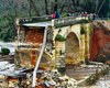 В Греции в прямом эфире рухнул столетний мост