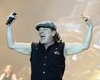 Турне AC/DC было прервано из-за болезни Брайана Джонсона