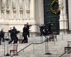 В Нью-Йорке мужчина открыл стрельбу во время рождественского концерта в соборе