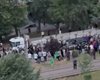 Во Львове произошло массовое столкновение с ТЦК: люди перекрыли дорогу и перевернули автомобиль, — соцсети (видео)