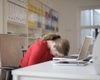 Дистанційна робота негативно позначається на здоров"ї людей: особливо вразливі самотні люди