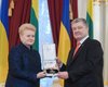 Порошенко стал литовским орденоносцем