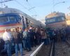 Во Львове недовольные пассажиры перекрыли движение поездов