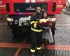 Пожарная машина и 101 роза: в Мукачево мужчина оригинально сделал предложение руки и сердца