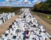 Не успевают утилизировать: как выглядит огромное кладбище холодильников в ЕС (фото)