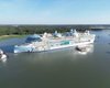 Самый большой в мире лайнер Icon of the Seas в первый раз вышел в открытое море (видео)