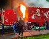 Праздник отменяется: в Румынии сгорел новогодний грузовик Coca-Cola (видео)