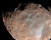 Cпутник Марса Фобос начал разваливаться, - NASA