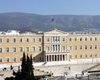 Парламент Греции утвердил новые сокращения расходов в обмен на кредиты
