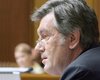 Ющенко требует от Тимошенко назвать реальную цифру инфляции