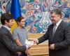 Порошенко вручил украинские паспорта россиянам Гайдар и Федорину