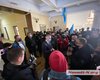 В Николаеве митингующие против карантина прорвались в горсовет (фото, видео)